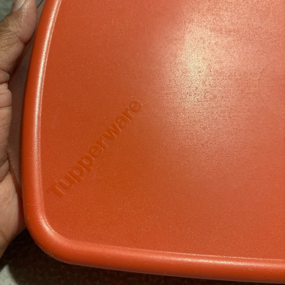 tupperware vent n serve divided dish rectangle food prep orange made in USA